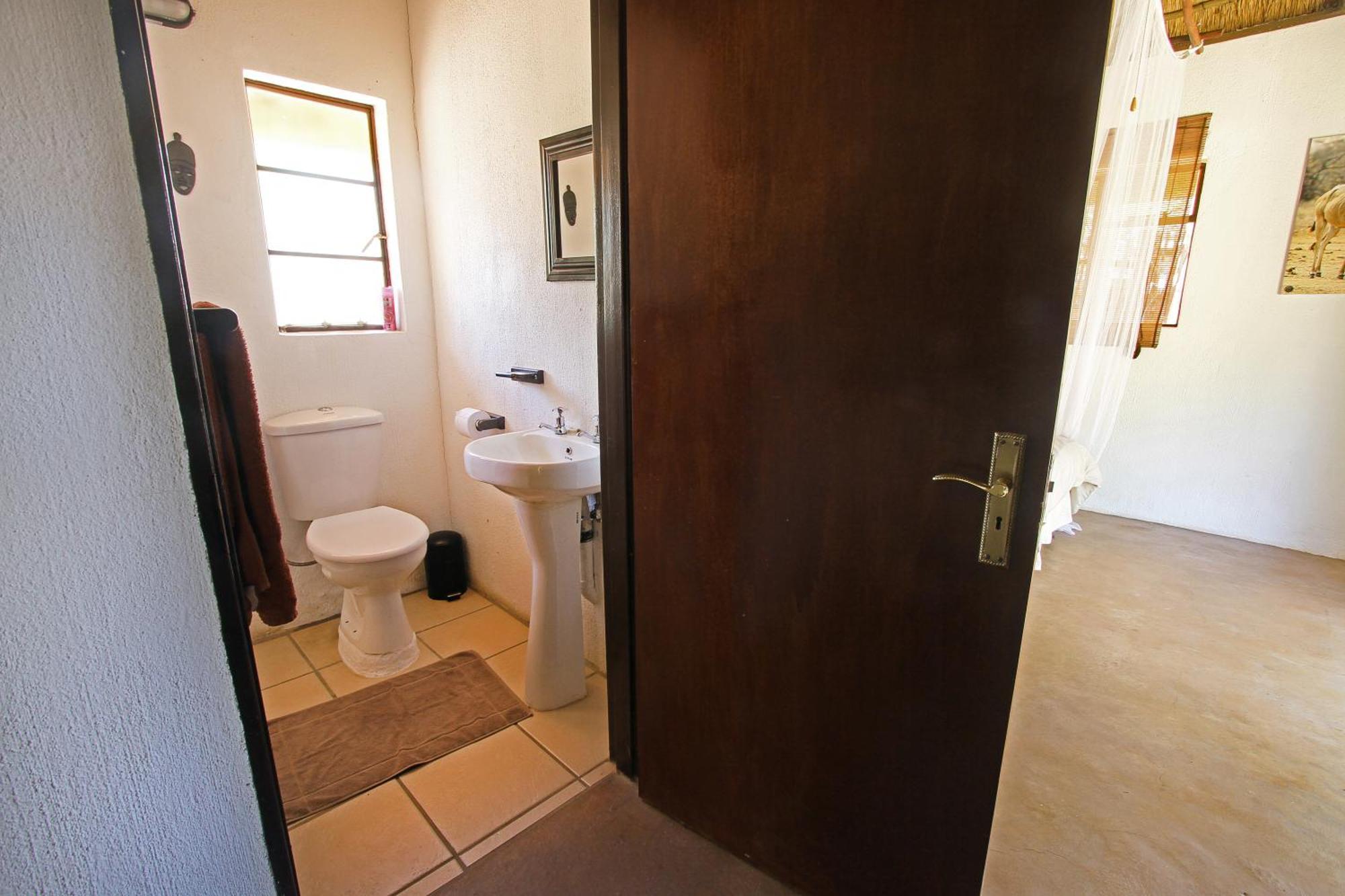 פאלאבורווה Normann Safari Bush Lodge מראה חיצוני תמונה