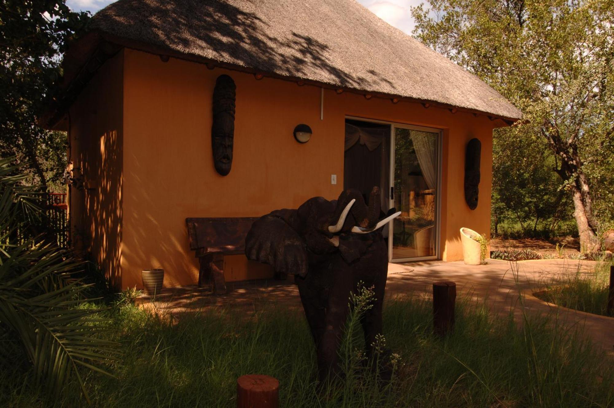 פאלאבורווה Normann Safari Bush Lodge חדר תמונה