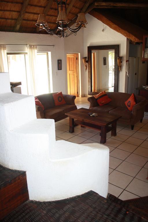פאלאבורווה Normann Safari Bush Lodge חדר תמונה