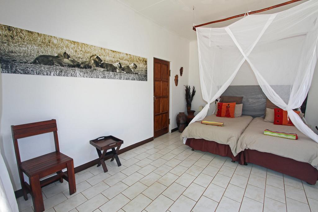 פאלאבורווה Normann Safari Bush Lodge מראה חיצוני תמונה
