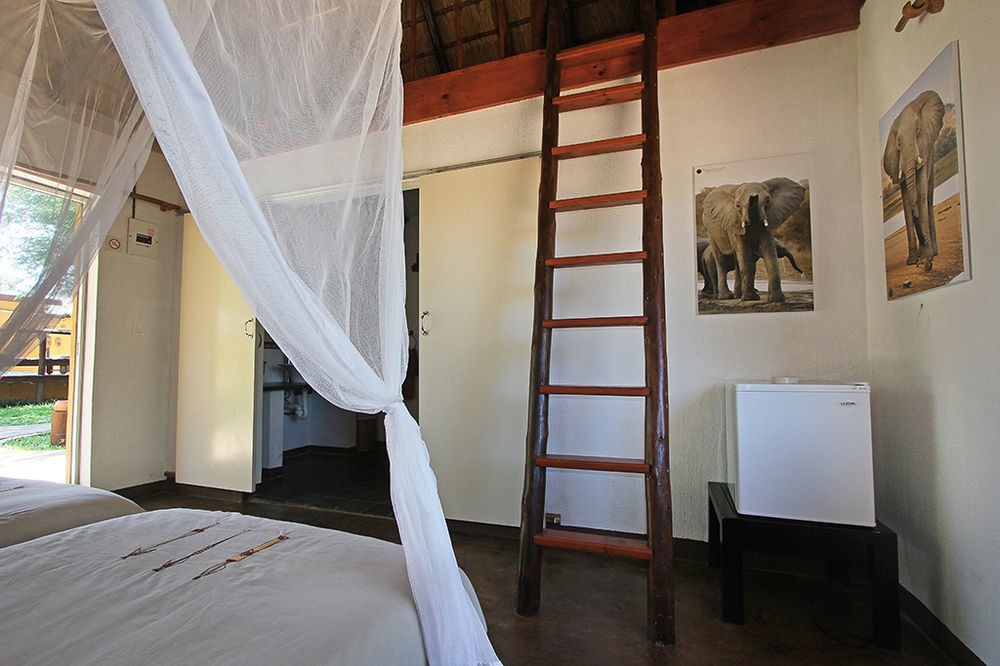 פאלאבורווה Normann Safari Bush Lodge מראה חיצוני תמונה