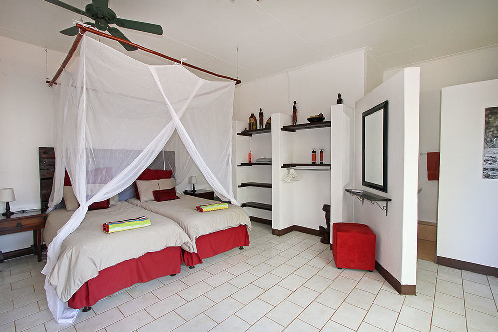 פאלאבורווה Normann Safari Bush Lodge מראה חיצוני תמונה