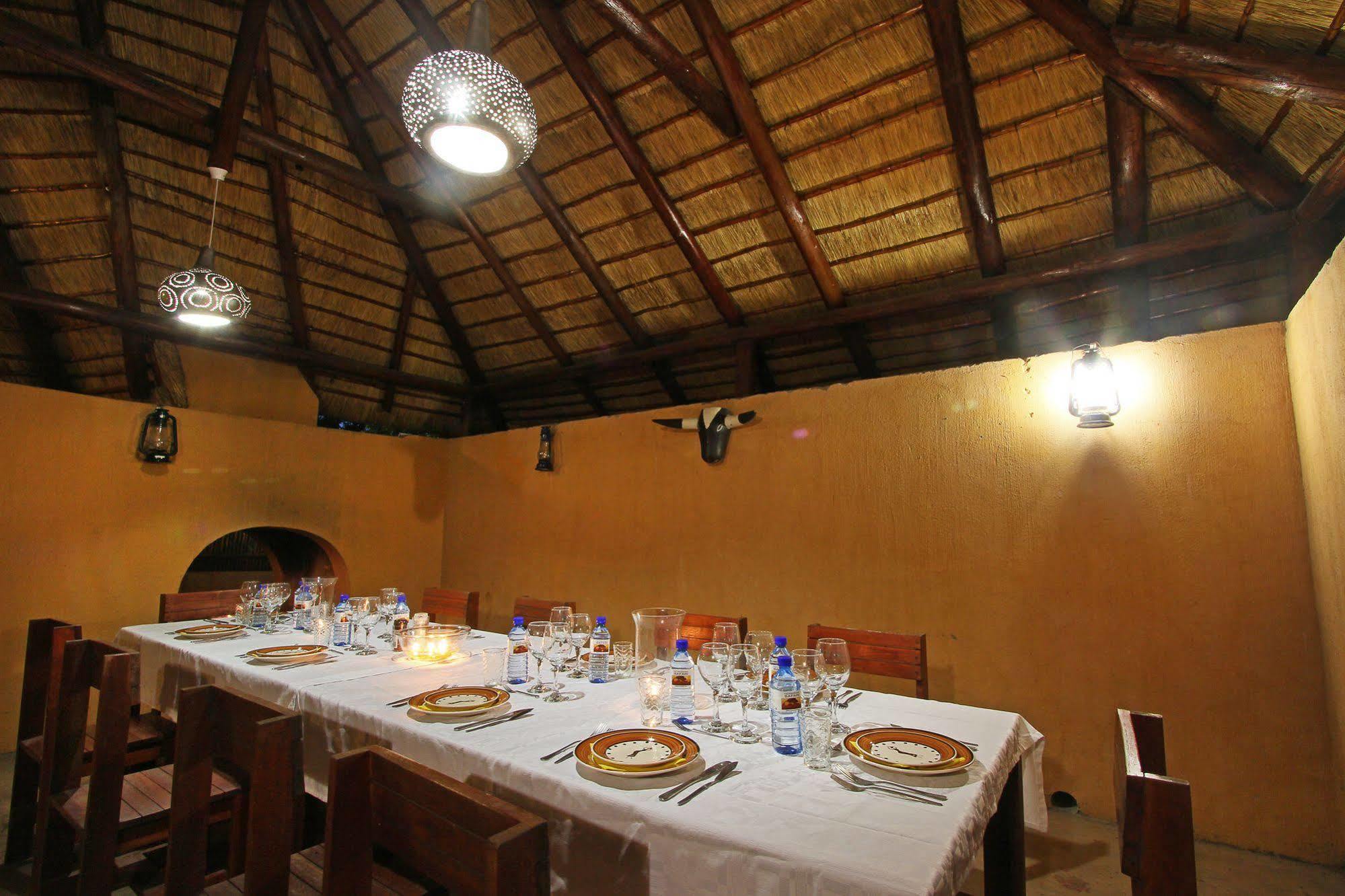 פאלאבורווה Normann Safari Bush Lodge מראה חיצוני תמונה