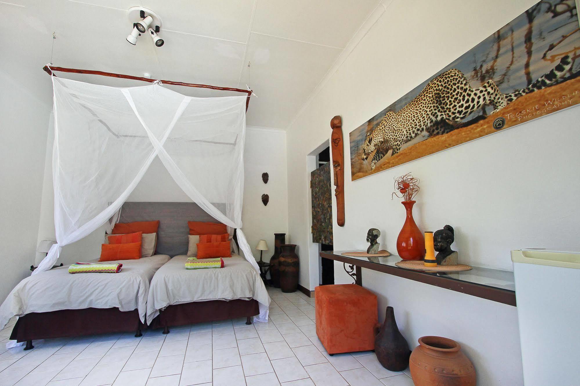 פאלאבורווה Normann Safari Bush Lodge מראה חיצוני תמונה
