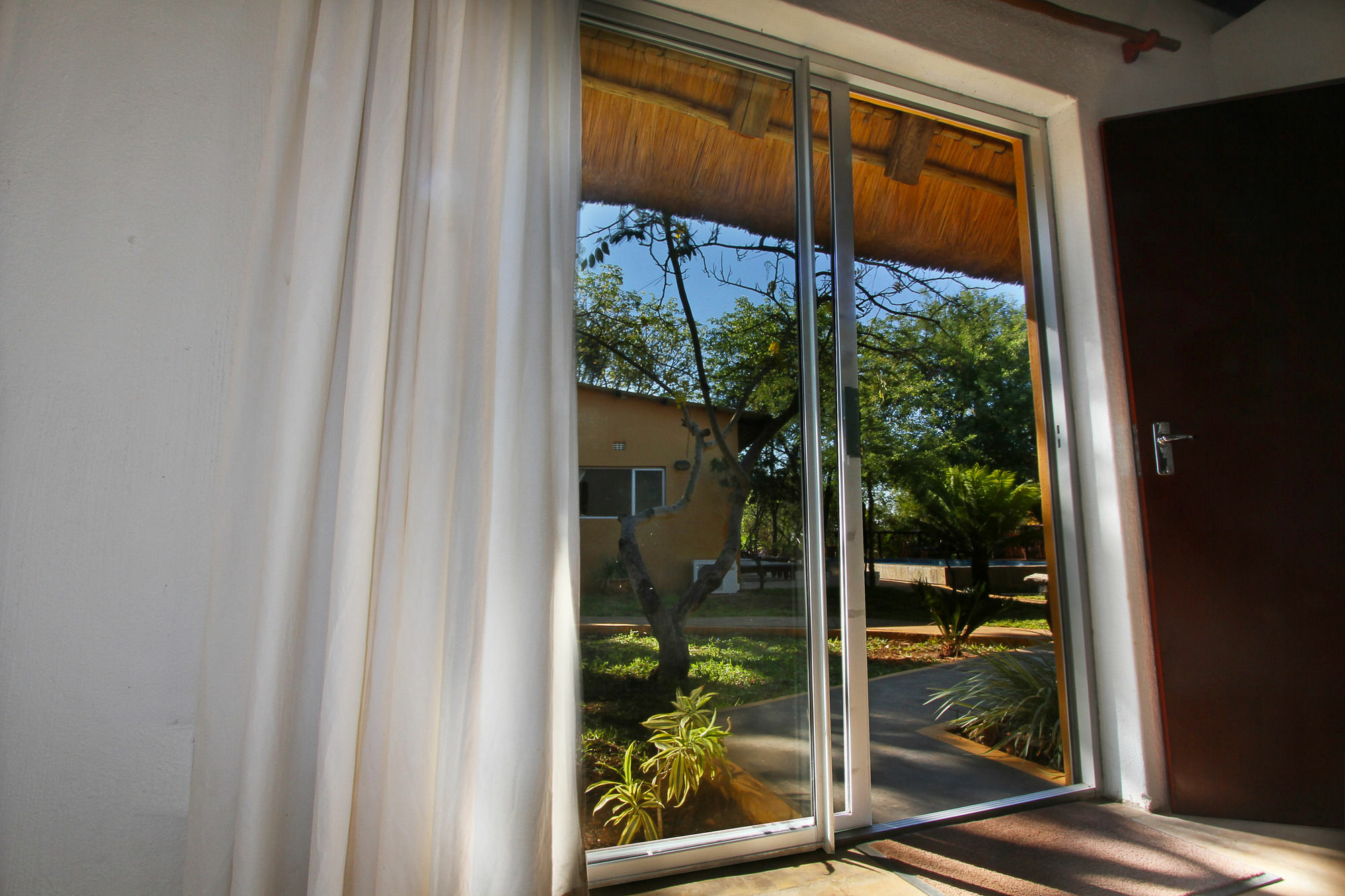 פאלאבורווה Normann Safari Bush Lodge מראה חיצוני תמונה